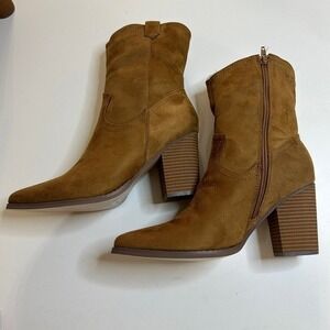 Story Brand Women's Tan Faux Suede Casey Ankle Bootie Western Style Size 7 1/2